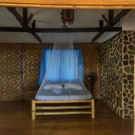 Beach House Resort And Dive Center Mambajao Dış mekan fotoğraf