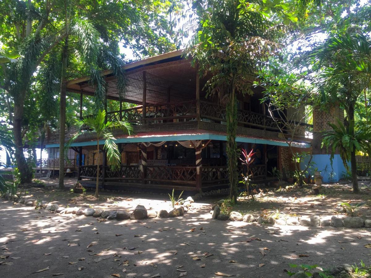 Beach House Resort And Dive Center Mambajao Dış mekan fotoğraf